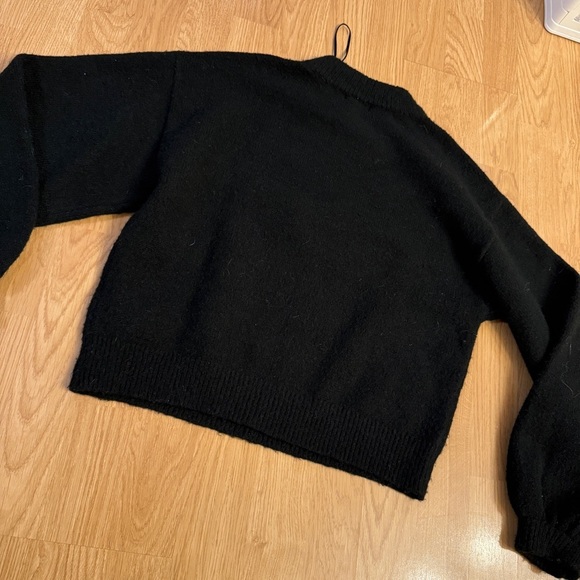 ontwelfth Black sweater with silver studs size small - Picture 5 of 5